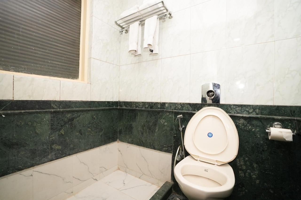 Stay Well Hotels & Homes Гургаон Екстериор снимка